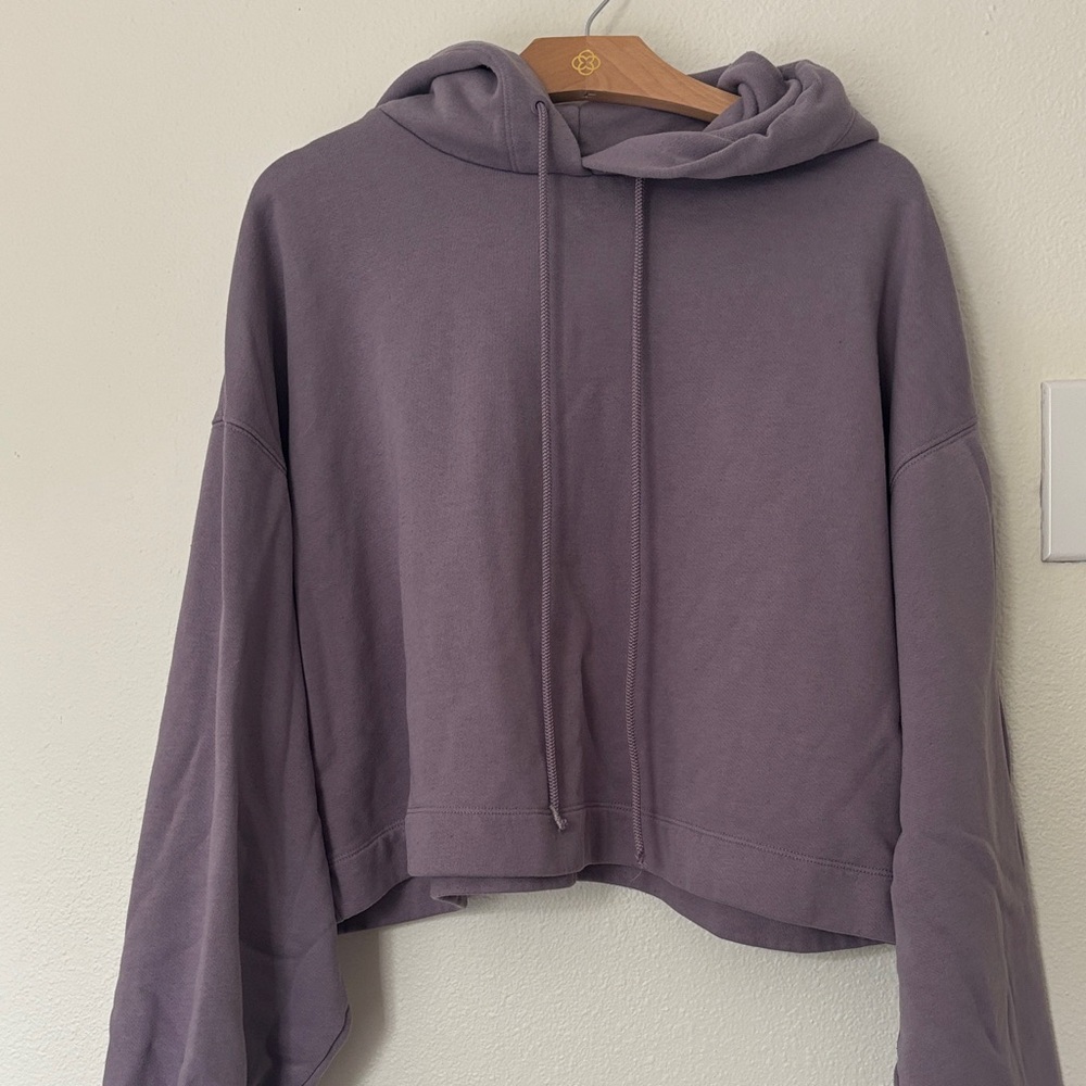 ALO Yoga Lavender cropped Hoodie